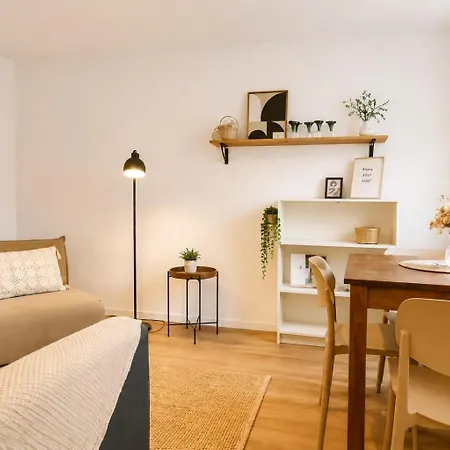 Odw Homes - Small Cozy Old Town Apartman *
