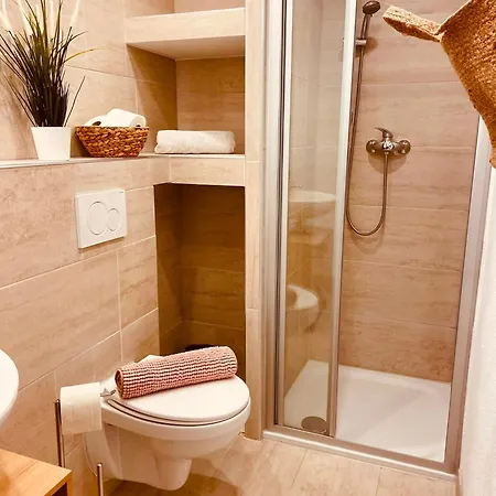 Odw Homes - Small Cozy Old Town Apartman *